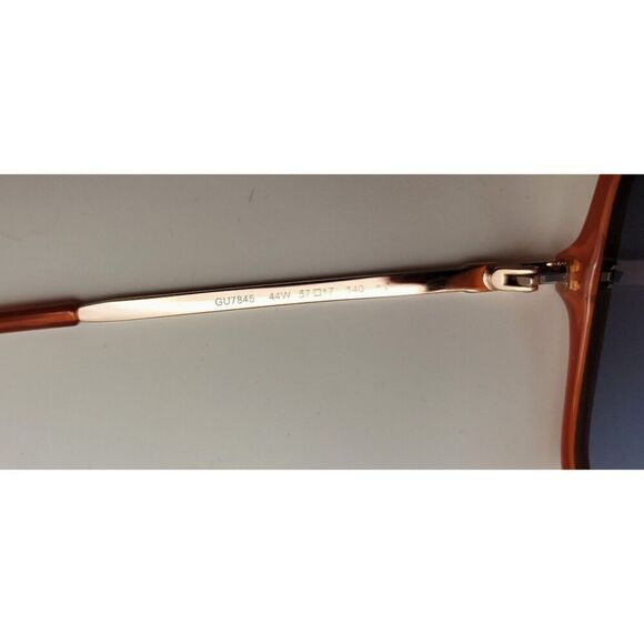 NIB - Guess Orange and Blue Oversized Sunnies with Case - Picture 7 of 8